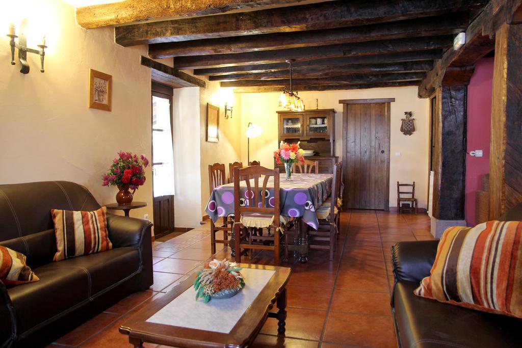 Casa Rural Gananea Zuaztoy de Azpilcueta Стая снимка